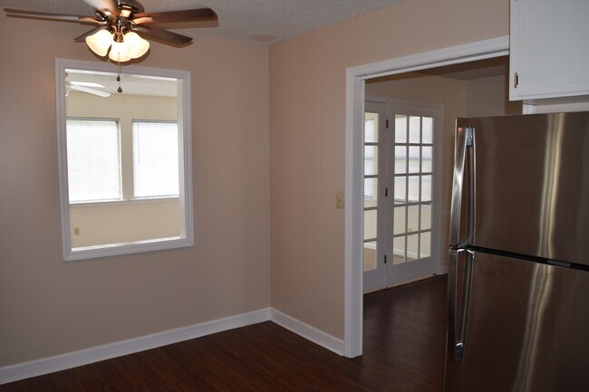Building Photo - CHAPELWOOD SUBDIVISION!