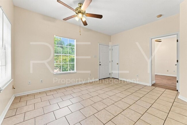 Building Photo - 2908 Whisper Oaks Ln