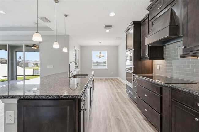 Building Photo - 15020 Trinity Fall Way
