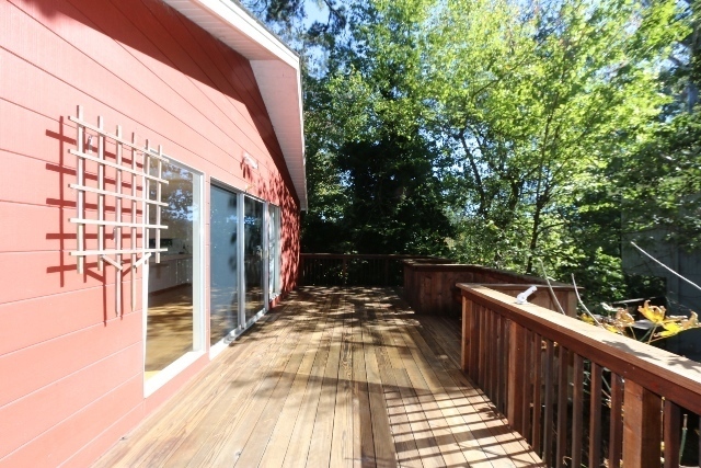 Building Photo - Mid-Century 3 Bedroom Montclair Home