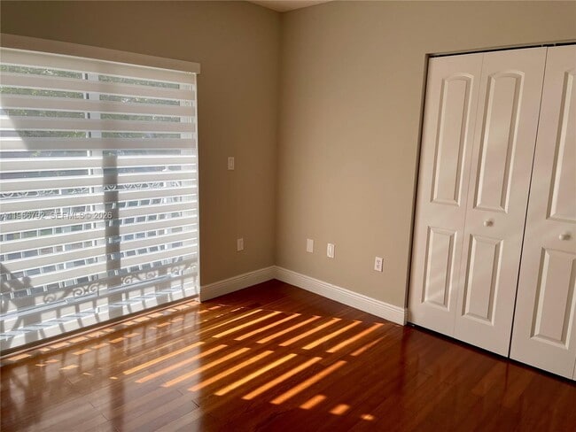 Building Photo - 3191 Ohio St