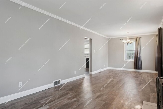 Building Photo - Charming 3-Bedroom Bungalow for Rent in Po...