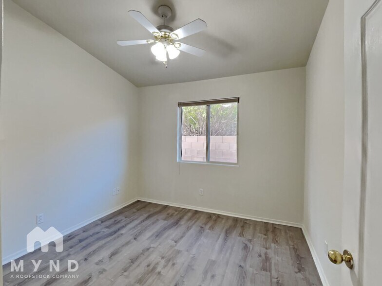 Building Photo - 9670 E Mt Baldy Way