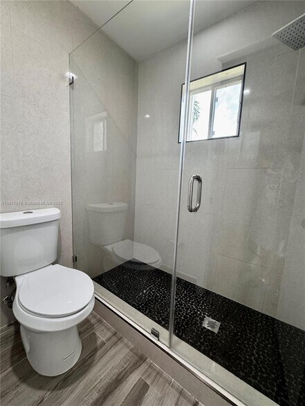 Building Photo - 4481 Dogwood Cir