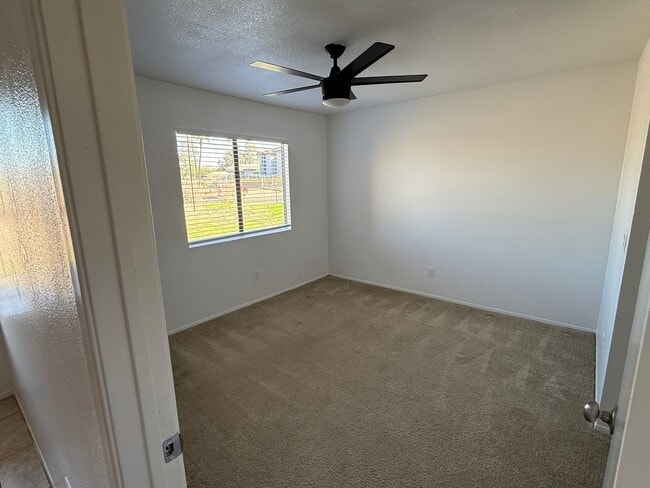 Building Photo - Shadow Mountain 2 Bd/2Ba Single-Level Townhome w/ Fireplace & Pool **$500 off 1st Month**