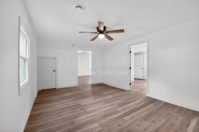 Building Photo - 73 Beechwood Ave