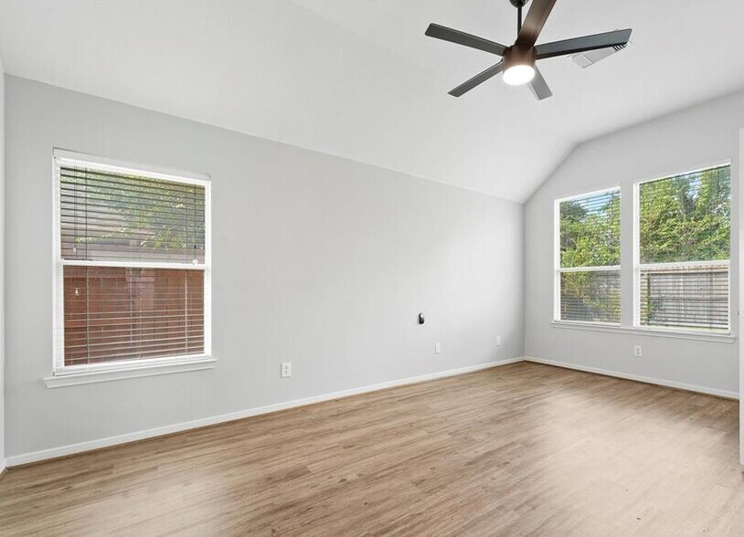 Building Photo - 31030 Imperial Walk Ln