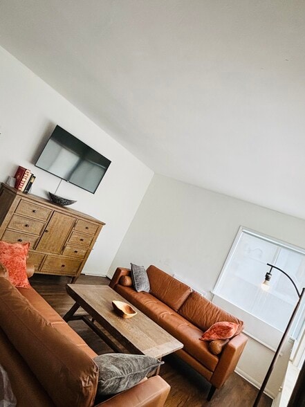 Building Photo - 3820 Keystone Ave