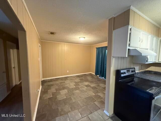 Building Photo - 320 Springdale Cir