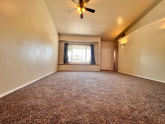 Building Photo - 8137 Waterfowl Ave