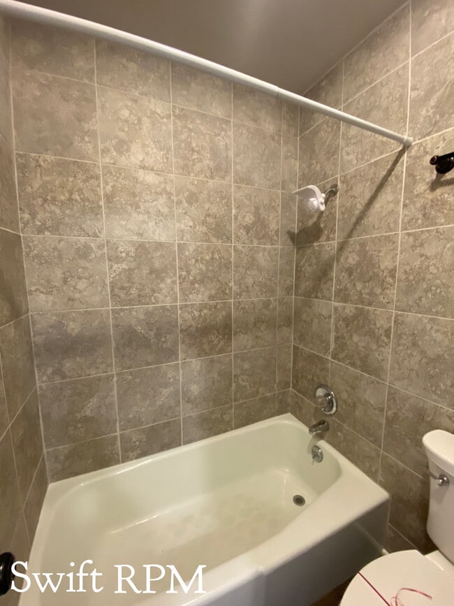 Building Photo - 11103 N Nashua Dr