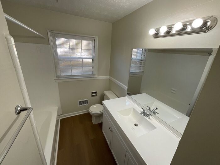 Building Photo - 2501 Celina Ct