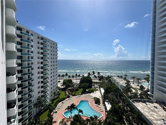 Building Photo - 3001 S Ocean Dr