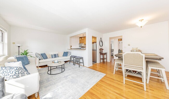 Building Photo - 26 Layton Ave