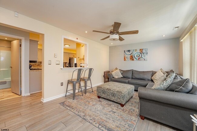 Building Photo - 545 N Connecticut Ave