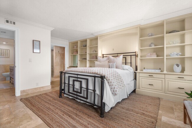 Building Photo - 1111 S Ocean Blvd