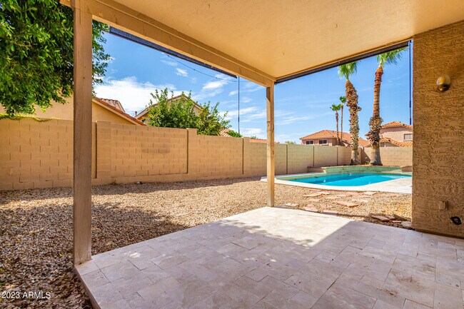 Building Photo - 10351 E Sharon Dr