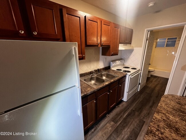 Building Photo - 4220 Flintlock Dr