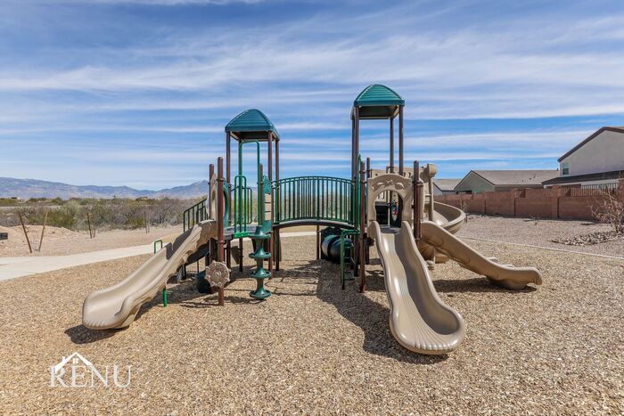 Building Photo - 12717 E Giada Dr