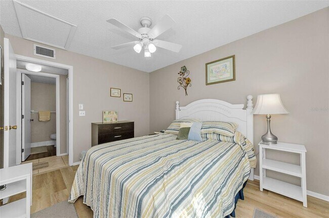 Building Photo - 146 Cypress Ln