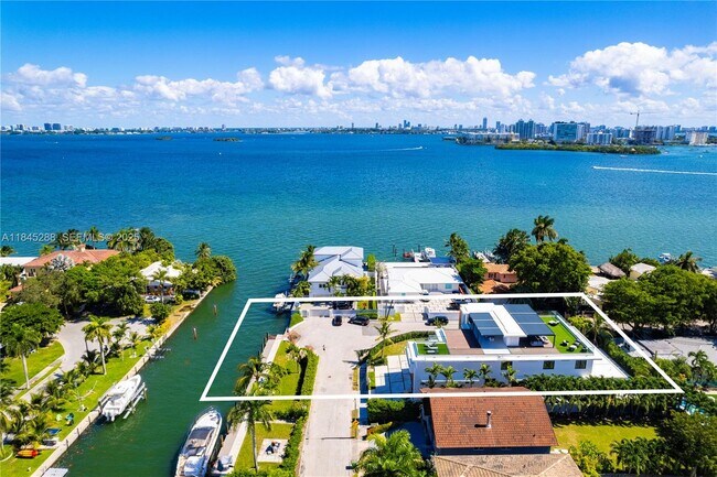 Building Photo - 1248 NE 89th St