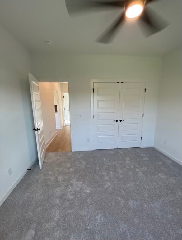 Building Photo - 5837 Lavender Ave