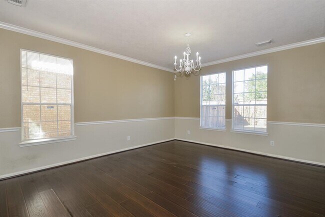 Building Photo - 15002 Turphin Way