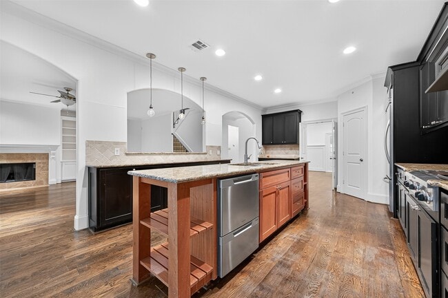 Building Photo - 6 S Berryline Cir