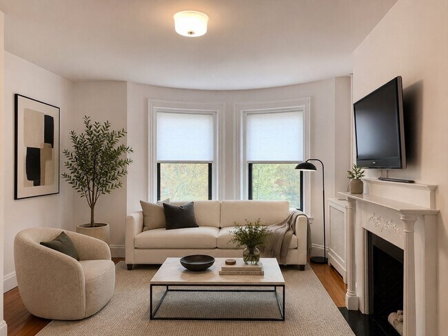 Building Photo - 1064 Beacon St