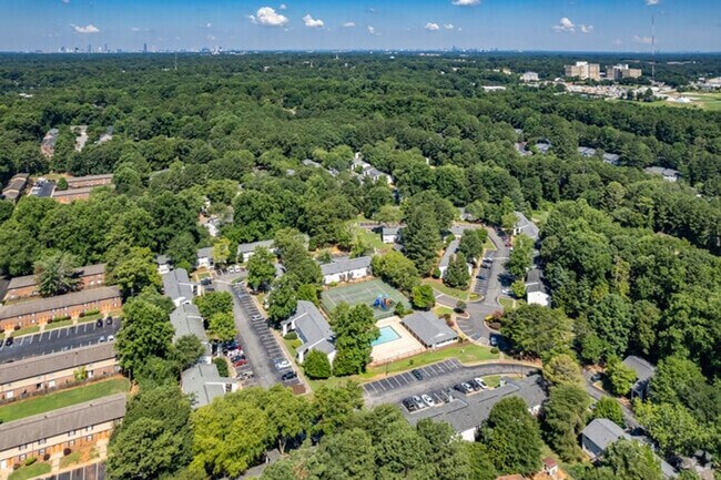 Building Photo - 2605 Kenridge Pkwy