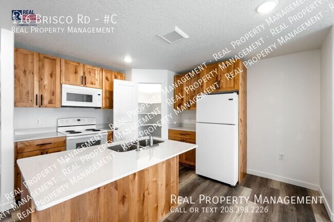 Building Photo - 116 E Briscoe Rd