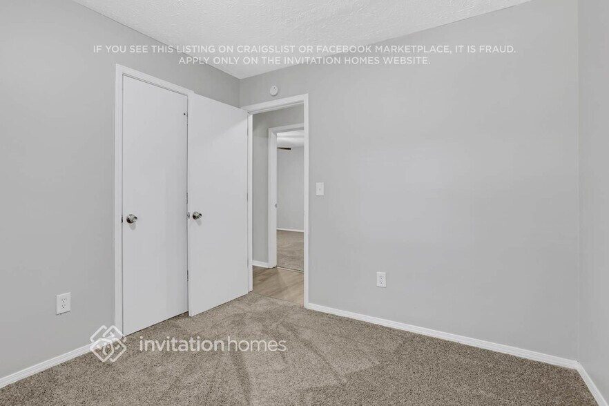 Building Photo - 5544 Petite Point