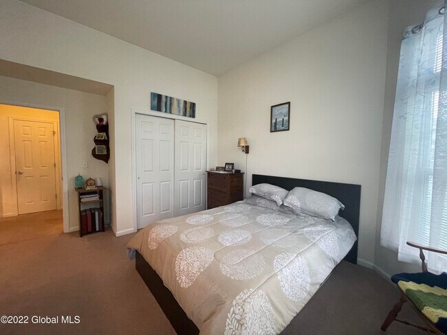 Building Photo - 15 Kempton Pl