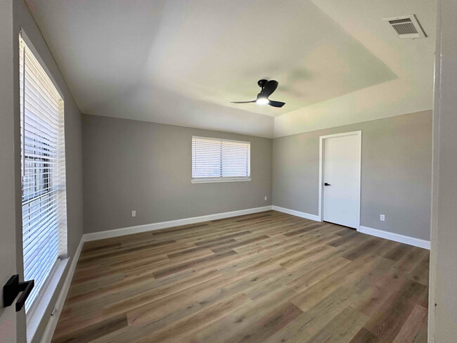 Building Photo - 900 Brownfield Dr