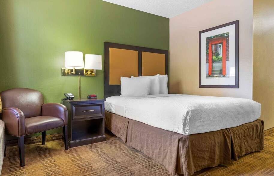 Building Photo - Furnished Studio-Bakersfield - California ...
