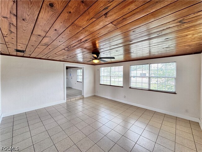 Building Photo - 1275 Gramac Dr