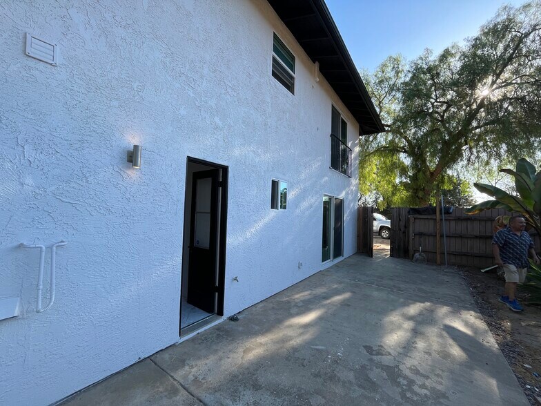 Building Photo - 3342 Silver Oak Ln