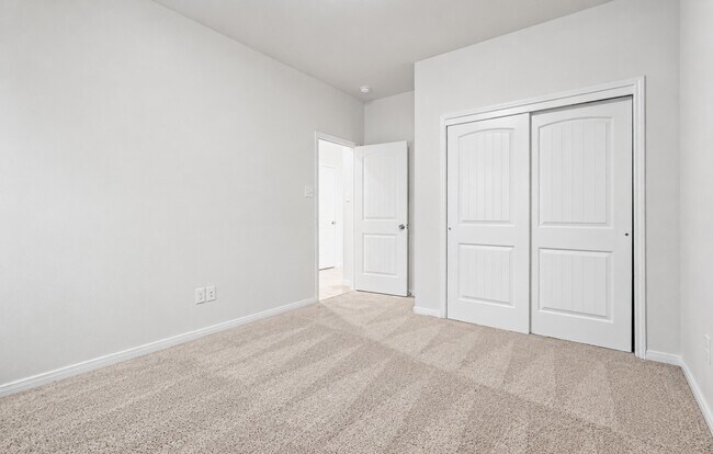 Building Photo - 8018 Fijian Cypress Dr