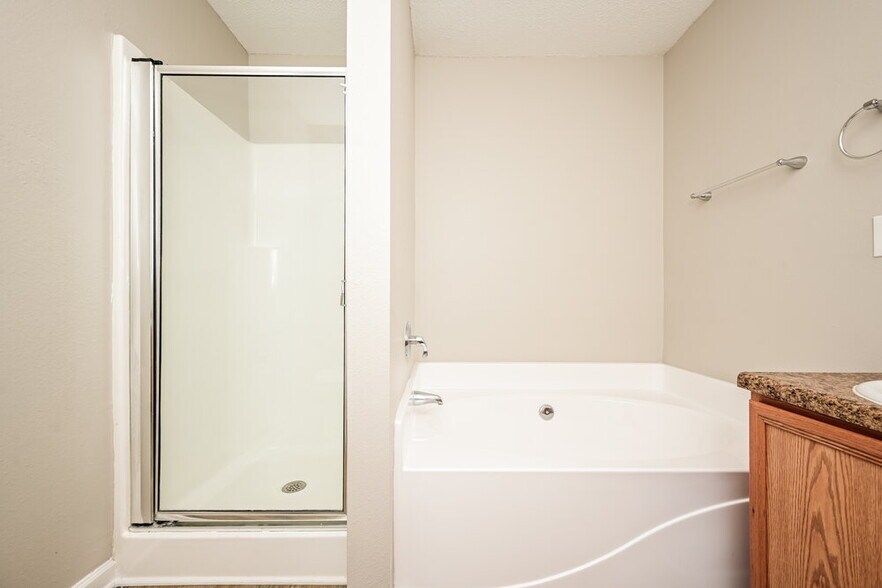 Building Photo - 1119 St Phillips Ct