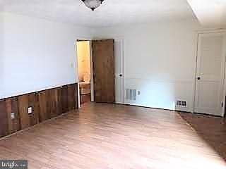 Building Photo - 934 S George Mason Dr