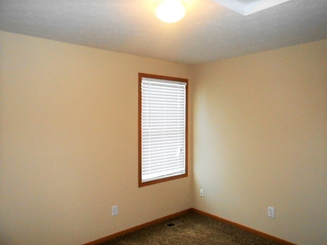 Building Photo - 6864 Mac Dr