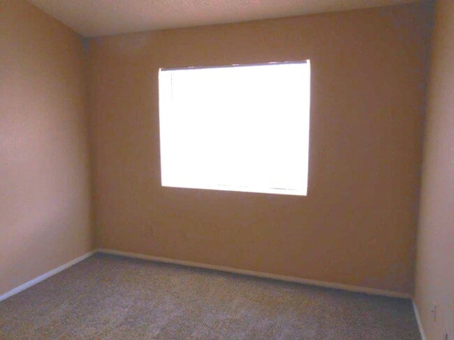 Building Photo - Beautiful 3 Bedroom home in Henderson