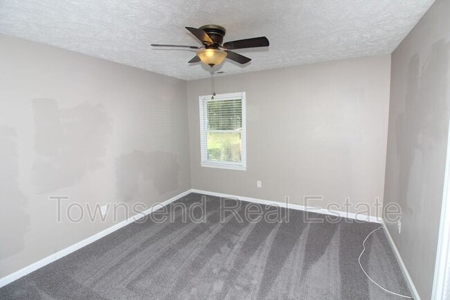 Building Photo - 5827 Hibernia Dr