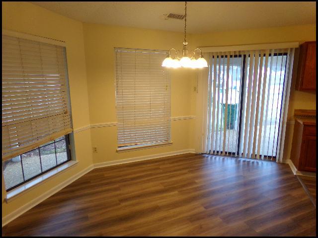 Building Photo - 13900 Wimbledon Loop