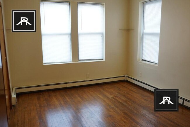 Building Photo - 4 bedroom in Allston MA 02134