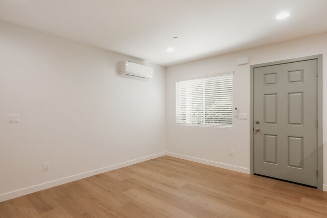 Building Photo - 2 Bed | 2 Bath | Alhambra School District