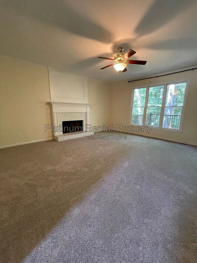 Building Photo - 7115 Red Fox Ln