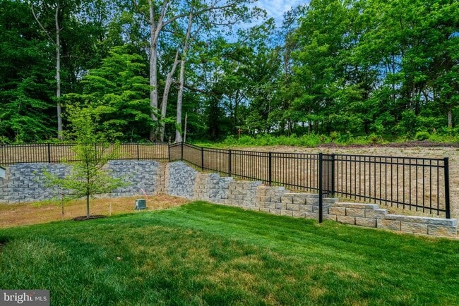 Building Photo - 9418 Dandelion Dr