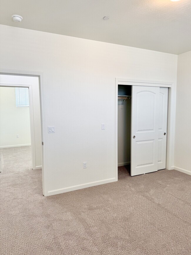 Building Photo - 1473 Concord Way