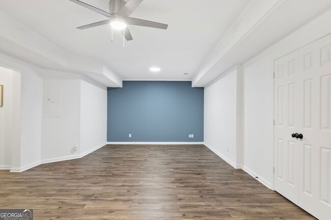 Building Photo - 5170 Deerlake Dr